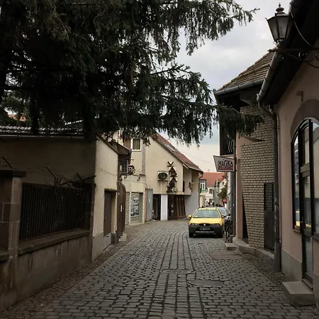 Macskako Apartamento Eger